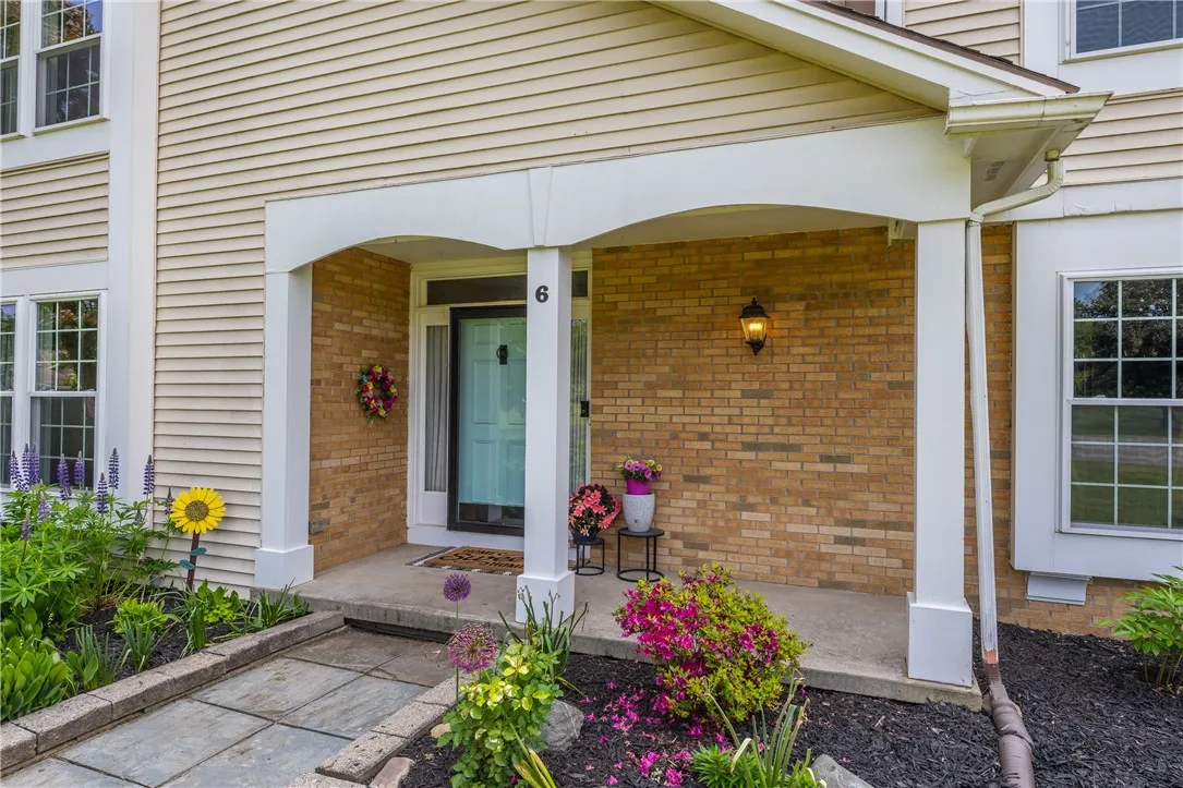 6 Barben Circle, Mendon, New York 14506, Mendon, New York 14506, 4 Bedrooms Bedrooms, 12 Rooms Rooms,2 BathroomsBathrooms,Residential,Closed,6 Barben Circle, Mendon, New York 14506,R1611598