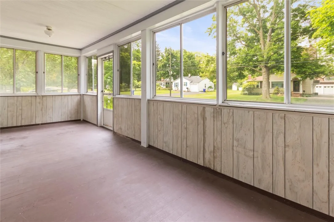 206 Dearcop Drive, Gates, New York 14624, Gates, New York 14624, 4 Bedrooms Bedrooms, 6 Rooms Rooms,2 BathroomsBathrooms,Residential,Closed,206 Dearcop Drive, Gates, New York 14624,R1608980