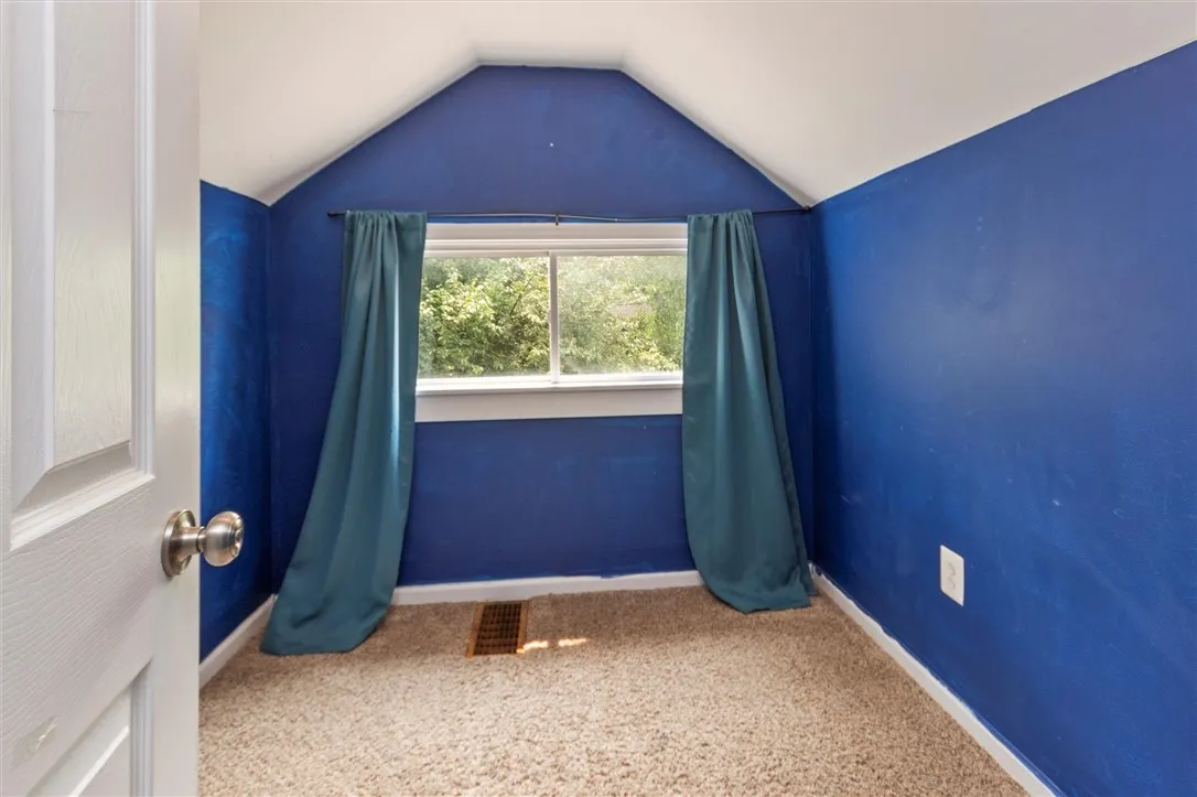 206 Dearcop Drive, Gates, New York 14624, Gates, New York 14624, 4 Bedrooms Bedrooms, 6 Rooms Rooms,2 BathroomsBathrooms,Residential,Closed,206 Dearcop Drive, Gates, New York 14624,R1608980