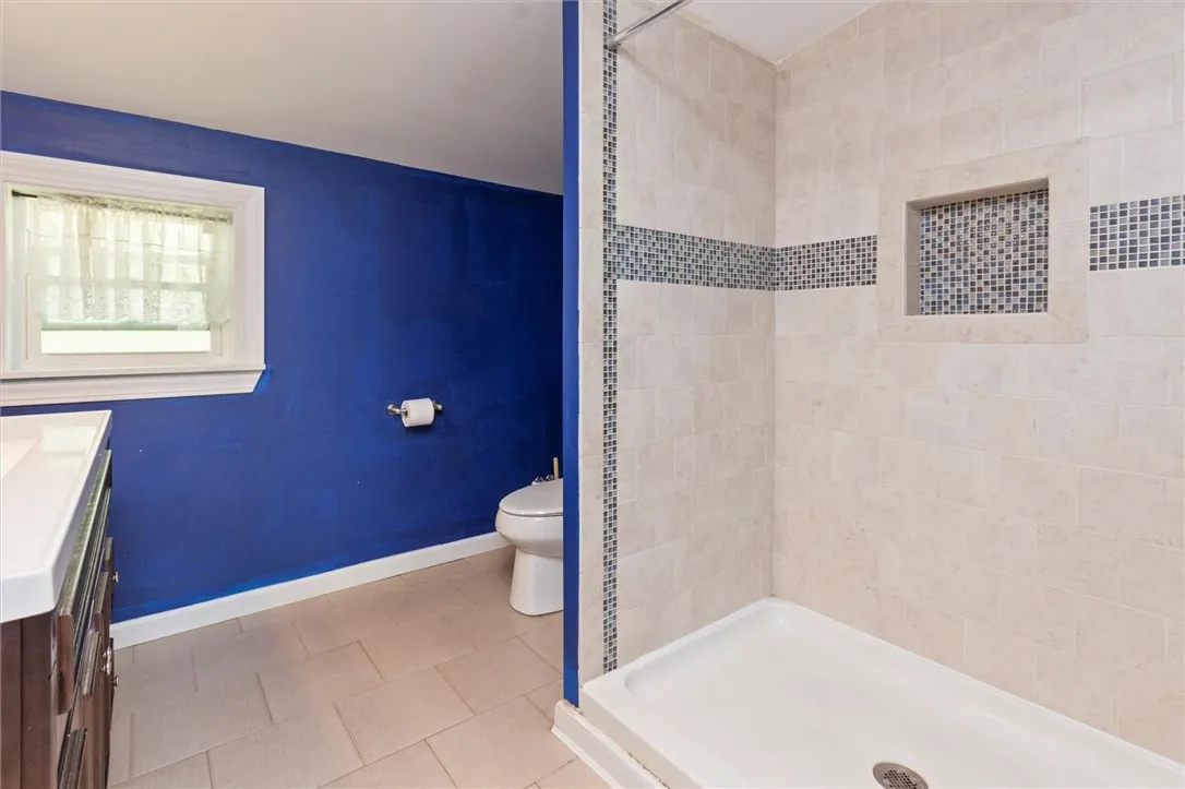 206 Dearcop Drive, Gates, New York 14624, Gates, New York 14624, 4 Bedrooms Bedrooms, 6 Rooms Rooms,2 BathroomsBathrooms,Residential,Closed,206 Dearcop Drive, Gates, New York 14624,R1608980