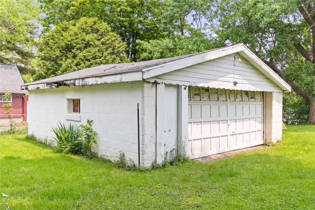 206 Dearcop Drive, Gates, New York 14624, Gates, New York 14624, 4 Bedrooms Bedrooms, 6 Rooms Rooms,2 BathroomsBathrooms,Residential,Closed,206 Dearcop Drive, Gates, New York 14624,R1608980
