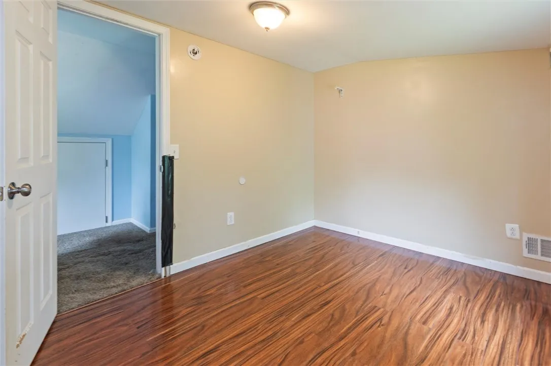 206 Dearcop Drive, Gates, New York 14624, Gates, New York 14624, 4 Bedrooms Bedrooms, 6 Rooms Rooms,2 BathroomsBathrooms,Residential,Closed,206 Dearcop Drive, Gates, New York 14624,R1608980