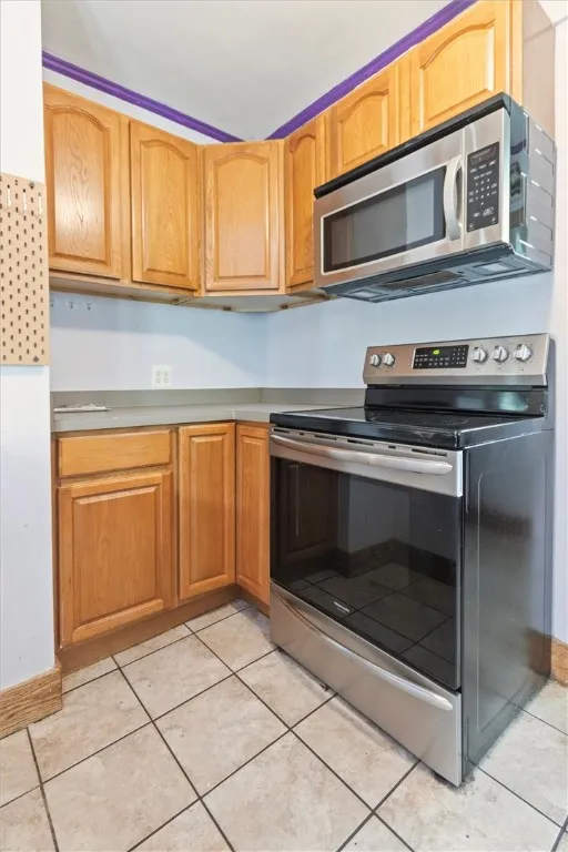 206 Dearcop Drive, Gates, New York 14624, Gates, New York 14624, 4 Bedrooms Bedrooms, 6 Rooms Rooms,2 BathroomsBathrooms,Residential,Closed,206 Dearcop Drive, Gates, New York 14624,R1608980
