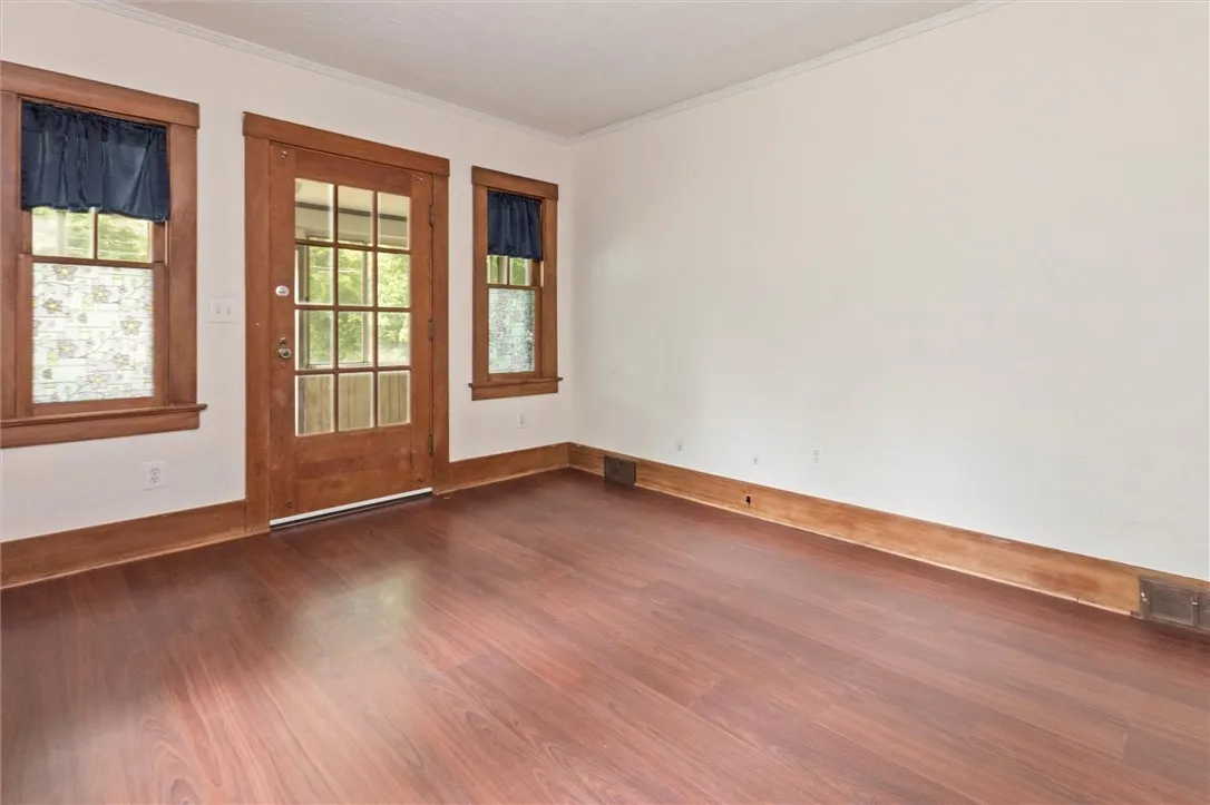 206 Dearcop Drive, Gates, New York 14624, Gates, New York 14624, 4 Bedrooms Bedrooms, 6 Rooms Rooms,2 BathroomsBathrooms,Residential,Closed,206 Dearcop Drive, Gates, New York 14624,R1608980