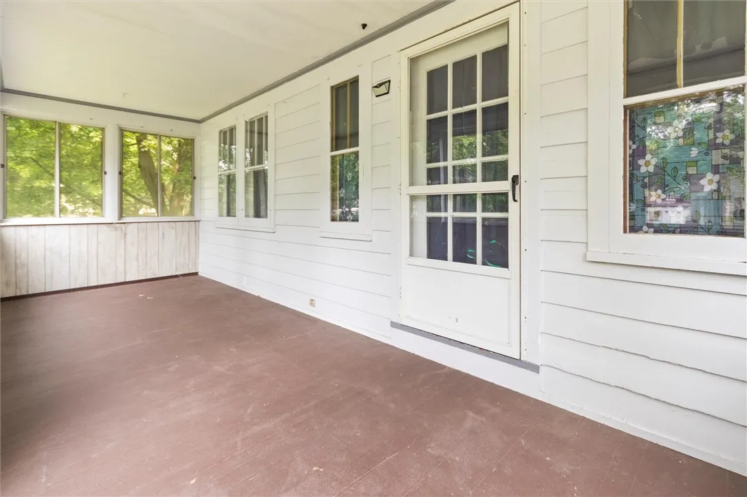 206 Dearcop Drive, Gates, New York 14624, Gates, New York 14624, 4 Bedrooms Bedrooms, 6 Rooms Rooms,2 BathroomsBathrooms,Residential,Closed,206 Dearcop Drive, Gates, New York 14624,R1608980