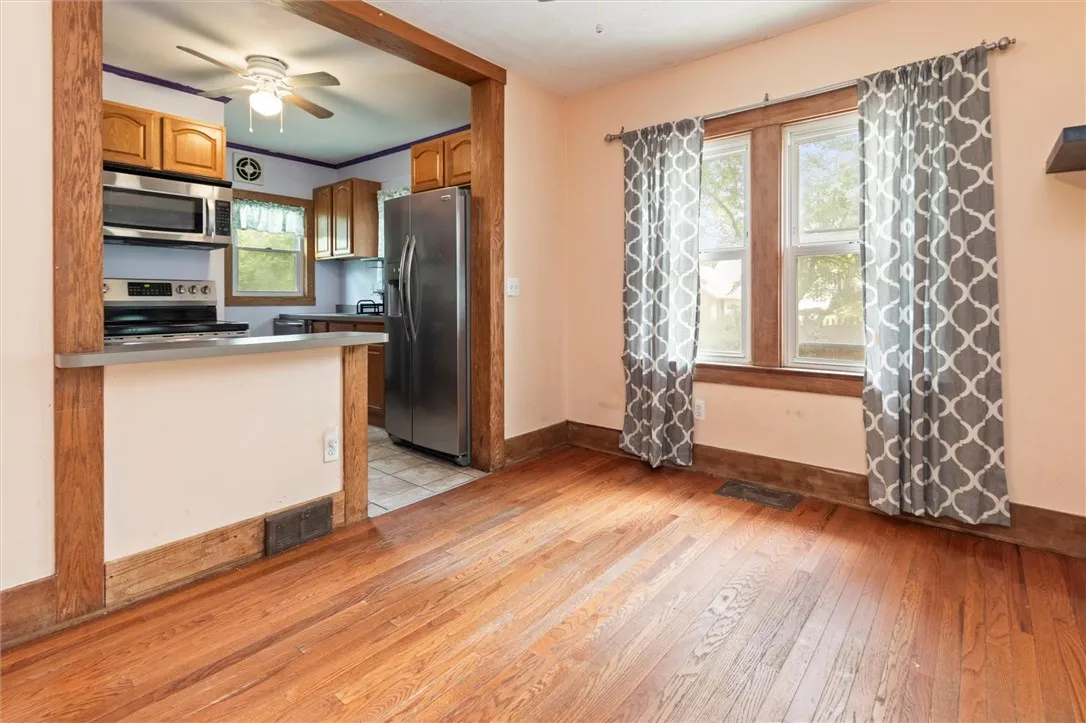 206 Dearcop Drive, Gates, New York 14624, Gates, New York 14624, 4 Bedrooms Bedrooms, 6 Rooms Rooms,2 BathroomsBathrooms,Residential,Closed,206 Dearcop Drive, Gates, New York 14624,R1608980