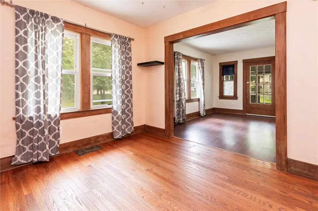 206 Dearcop Drive, Gates, New York 14624, Gates, New York 14624, 4 Bedrooms Bedrooms, 6 Rooms Rooms,2 BathroomsBathrooms,Residential,Closed,206 Dearcop Drive, Gates, New York 14624,R1608980