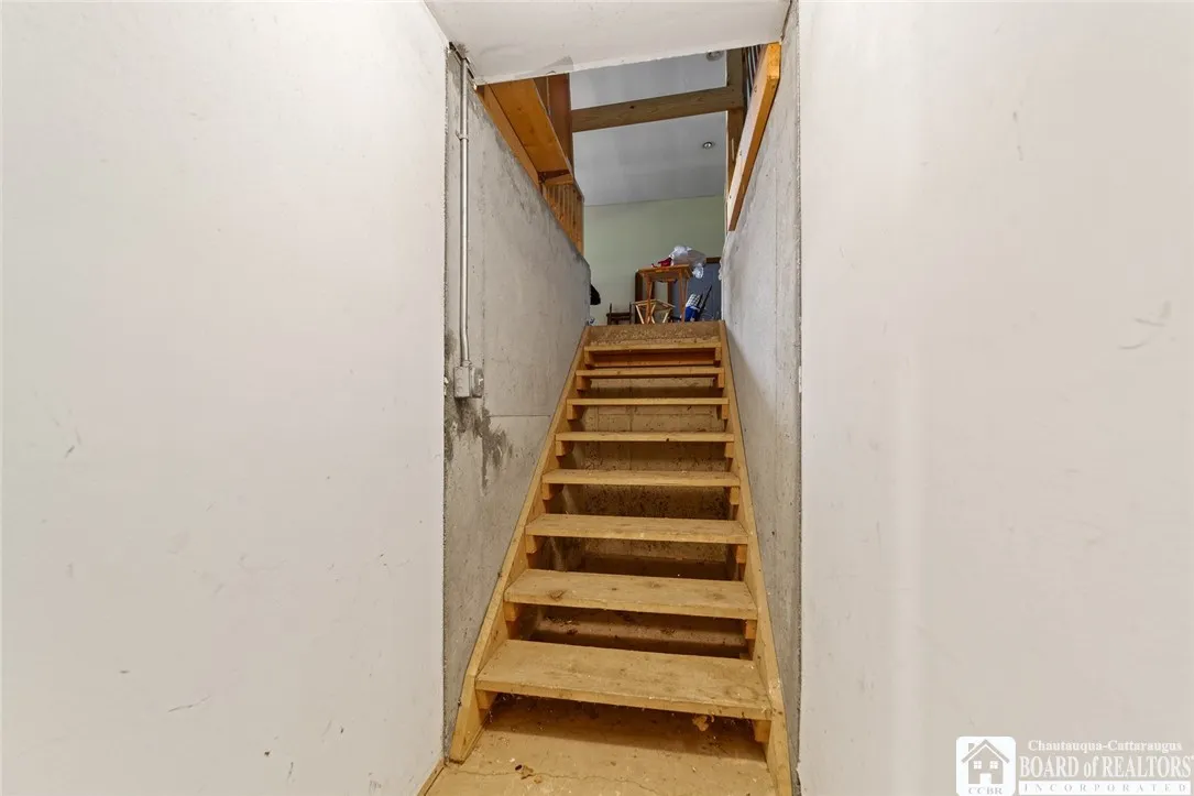 10348 Chestnut Road, Pomfret, New York 14048, Pomfret, New York 14048, 4 Bedrooms Bedrooms, 13 Rooms Rooms,2 BathroomsBathrooms,Residential,For Sale,10348 Chestnut Road, Pomfret, New York 14048,R1612099