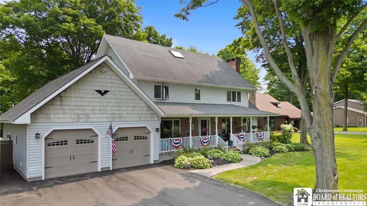 10348 Chestnut Road, Pomfret, New York 14048, Pomfret, New York 14048, 4 Bedrooms Bedrooms, 13 Rooms Rooms,2 BathroomsBathrooms,Residential,For Sale,10348 Chestnut Road, Pomfret, New York 14048,R1612099