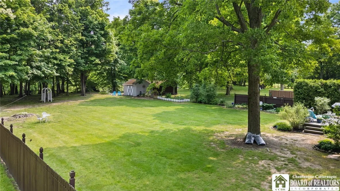 10348 Chestnut Road, Pomfret, New York 14048, Pomfret, New York 14048, 4 Bedrooms Bedrooms, 13 Rooms Rooms,2 BathroomsBathrooms,Residential,For Sale,10348 Chestnut Road, Pomfret, New York 14048,R1612099