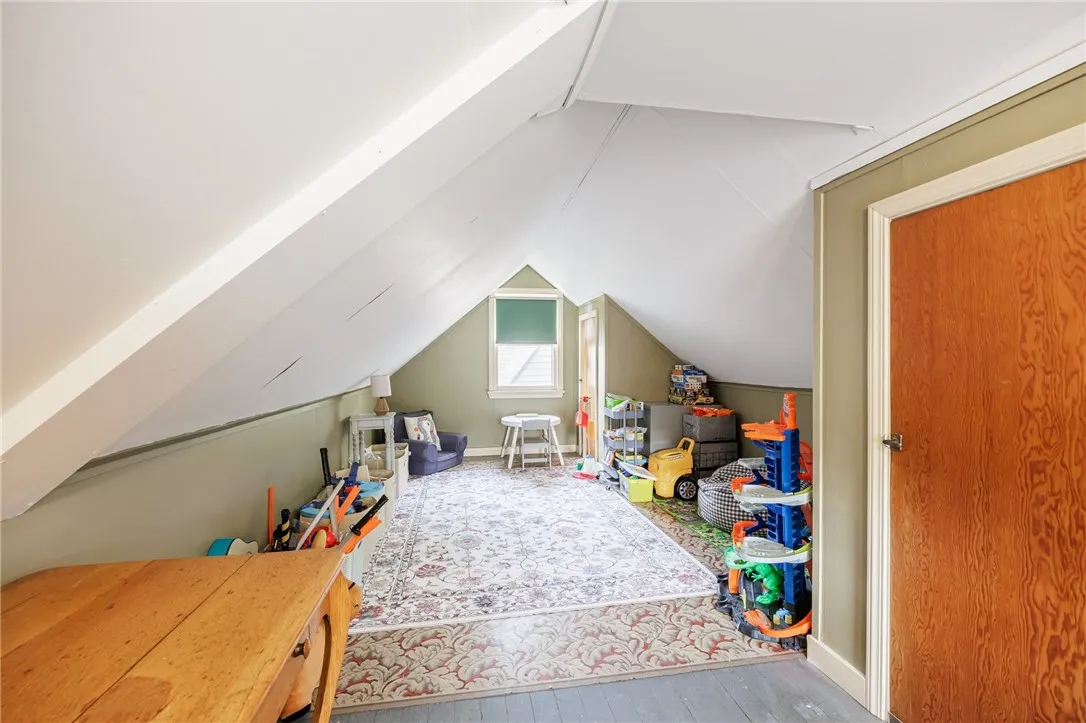 210 Carling Road, Rochester, New York 14610, Rochester, New York 14610, 3 Bedrooms Bedrooms, 7 Rooms Rooms,1 BathroomBathrooms,Residential,Closed,210 Carling Road, Rochester, New York 14610,R1610011