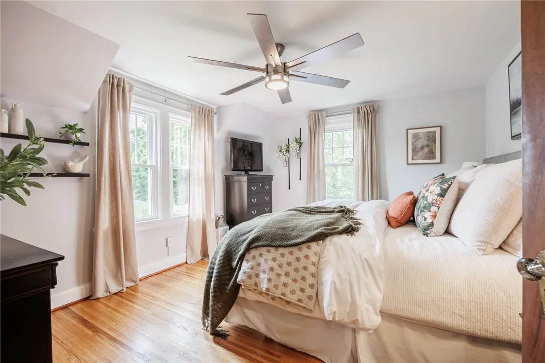 210 Carling Road, Rochester, New York 14610, Rochester, New York 14610, 3 Bedrooms Bedrooms, 7 Rooms Rooms,1 BathroomBathrooms,Residential,Closed,210 Carling Road, Rochester, New York 14610,R1610011
