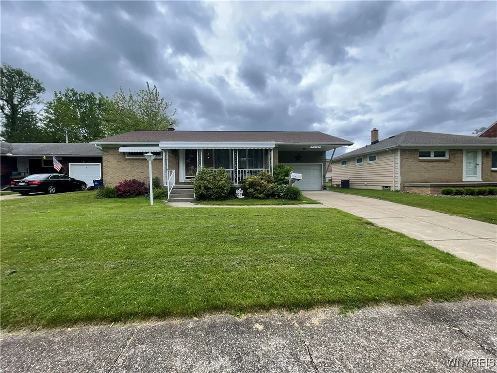 48 Ward Court, Buffalo, New York 14220, Buffalo, New York 14220, 3 Bedrooms Bedrooms, 5 Rooms Rooms,1 BathroomBathrooms,Residential,Closed,48 Ward Court, Buffalo, New York 14220,0,B1612303