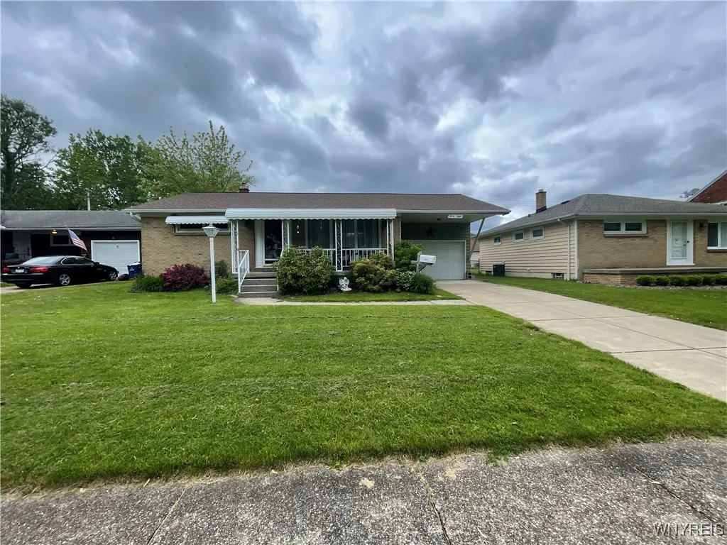 48 Ward Court, Buffalo, New York 14220, Buffalo, New York 14220, 3 Bedrooms Bedrooms, 5 Rooms Rooms,1 BathroomBathrooms,Residential,Closed,48 Ward Court, Buffalo, New York 14220,0,B1612303