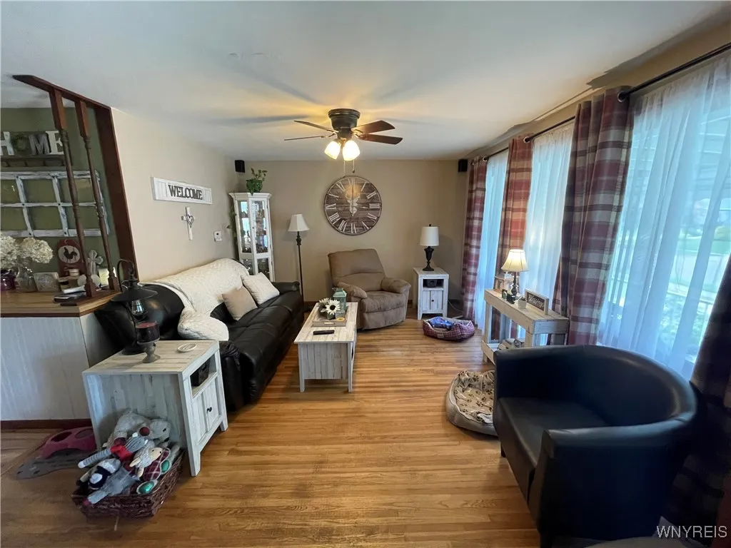 48 Ward Court, Buffalo, New York 14220, Buffalo, New York 14220, 3 Bedrooms Bedrooms, 5 Rooms Rooms,1 BathroomBathrooms,Residential,Closed,48 Ward Court, Buffalo, New York 14220,0,B1612303
