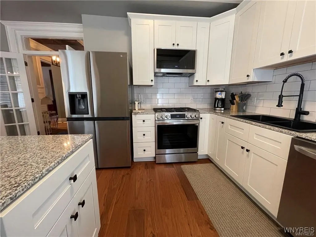 1115 Delaware Avenue Lower, Buffalo, New York 1420, Buffalo, New York 14209, 4 Bedrooms Bedrooms, 8 Rooms Rooms,2 BathroomsBathrooms,Residential Lease,Closed,1115 Delaware Avenue Lower, Buffalo, New York 1420,B1612311
