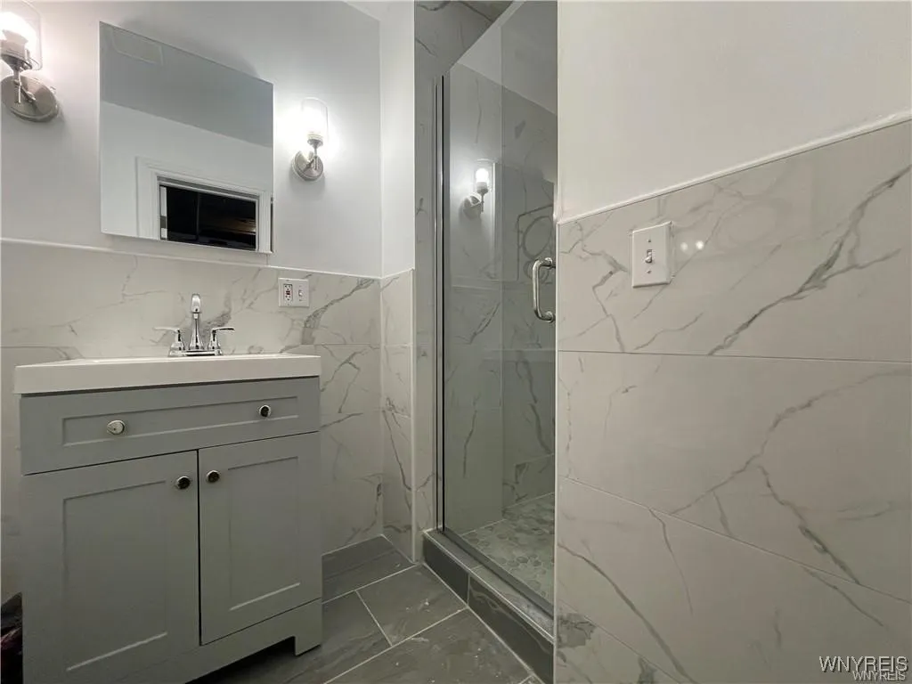 1115 Delaware Avenue Lower, Buffalo, New York 1420, Buffalo, New York 14209, 4 Bedrooms Bedrooms, 8 Rooms Rooms,2 BathroomsBathrooms,Residential Lease,Closed,1115 Delaware Avenue Lower, Buffalo, New York 1420,B1612311