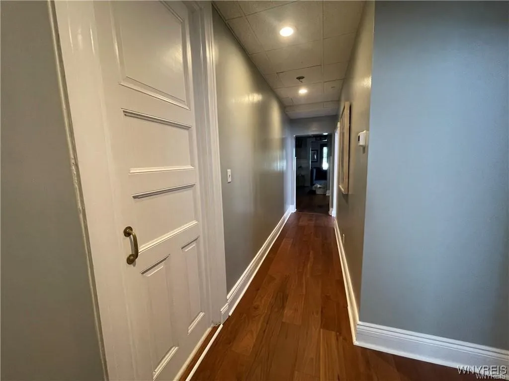 1115 Delaware Avenue Lower, Buffalo, New York 1420, Buffalo, New York 14209, 4 Bedrooms Bedrooms, 8 Rooms Rooms,2 BathroomsBathrooms,Residential Lease,Closed,1115 Delaware Avenue Lower, Buffalo, New York 1420,B1612311