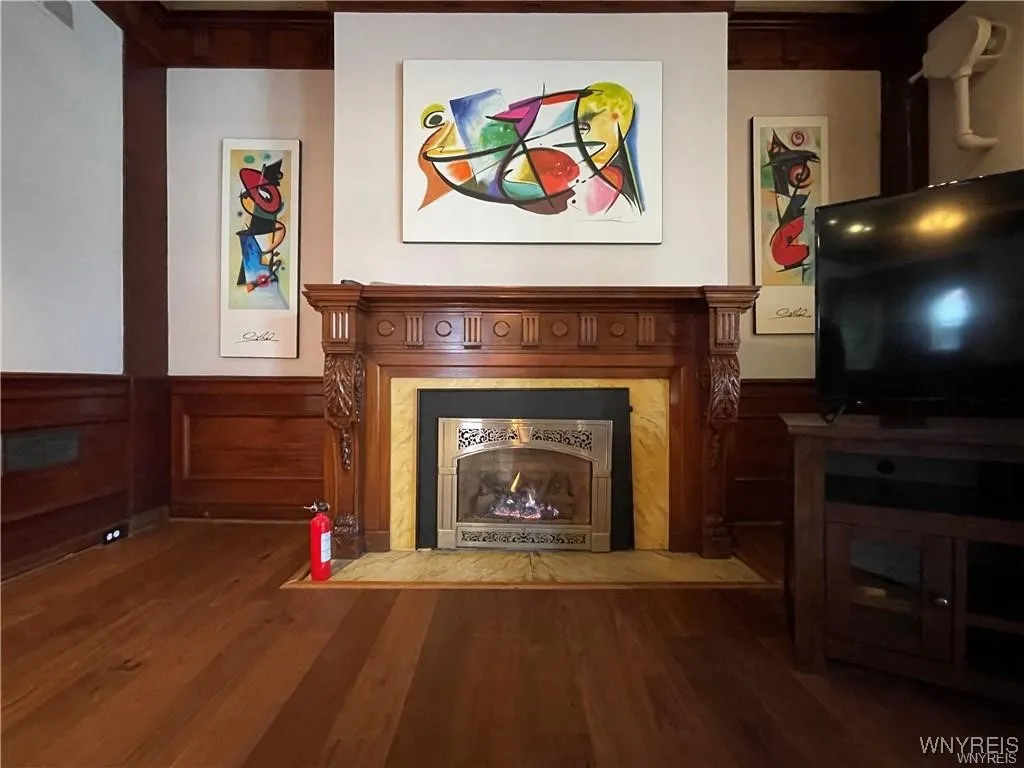 1115 Delaware Avenue Lower, Buffalo, New York 1420, Buffalo, New York 14209, 4 Bedrooms Bedrooms, 8 Rooms Rooms,2 BathroomsBathrooms,Residential Lease,Closed,1115 Delaware Avenue Lower, Buffalo, New York 1420,B1612311