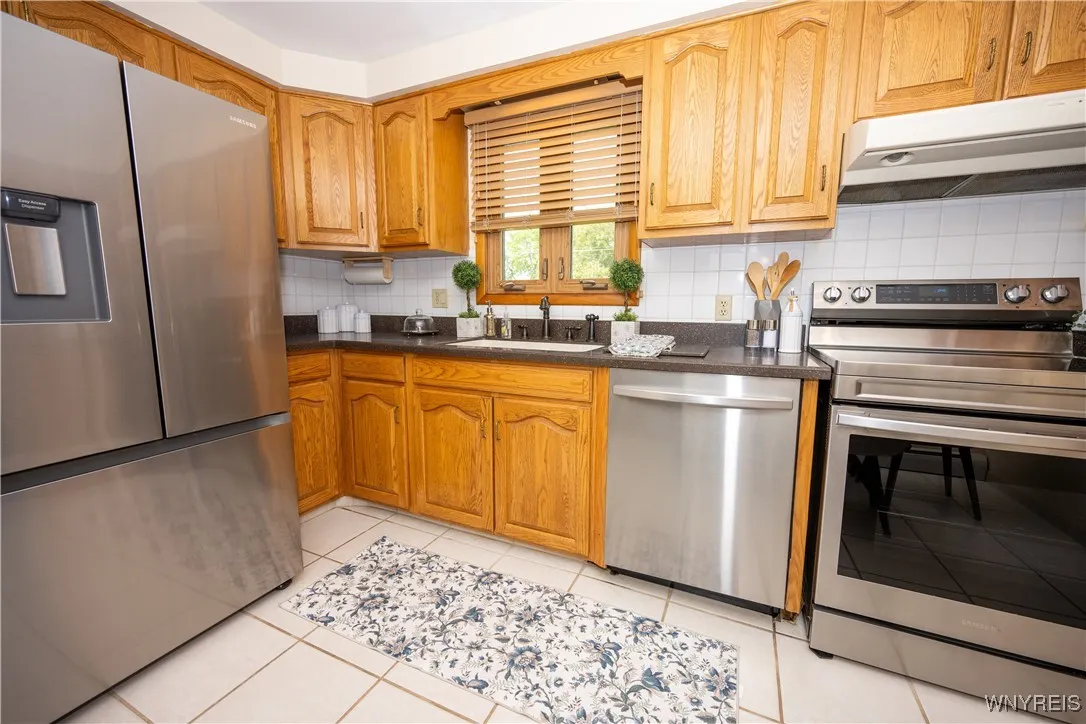 254 Marrano Parkway, Cheektowaga, New York 14227, Cheektowaga, New York 14227, 3 Bedrooms Bedrooms, 6 Rooms Rooms,1 BathroomBathrooms,Residential,Closed,254 Marrano Parkway, Cheektowaga, New York 14227,0,B1609621