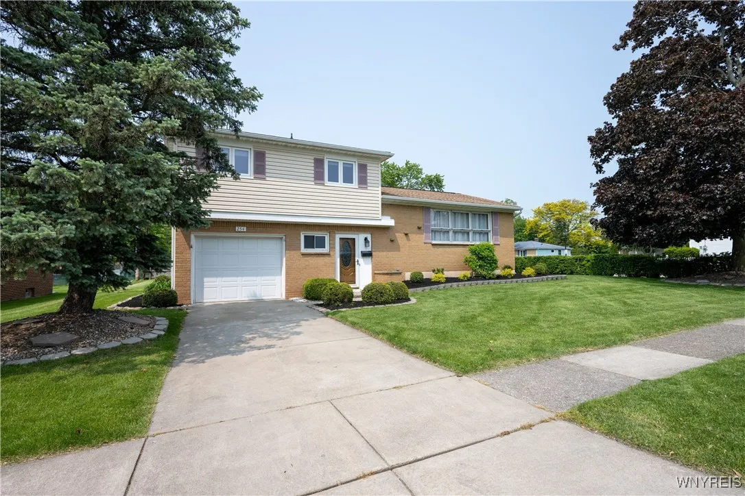 254 Marrano Parkway, Cheektowaga, New York 14227, Cheektowaga, New York 14227, 3 Bedrooms Bedrooms, 6 Rooms Rooms,1 BathroomBathrooms,Residential,Closed,254 Marrano Parkway, Cheektowaga, New York 14227,0,B1609621