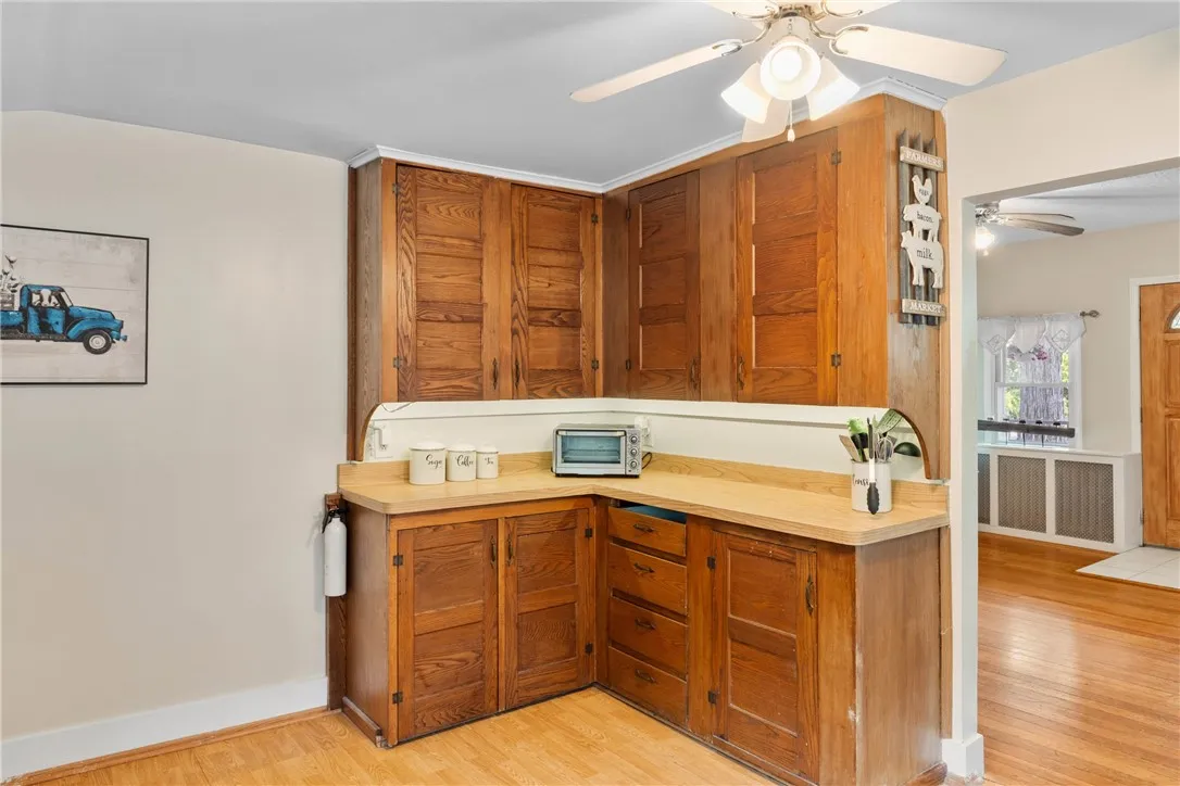 Under cabinet lighting!