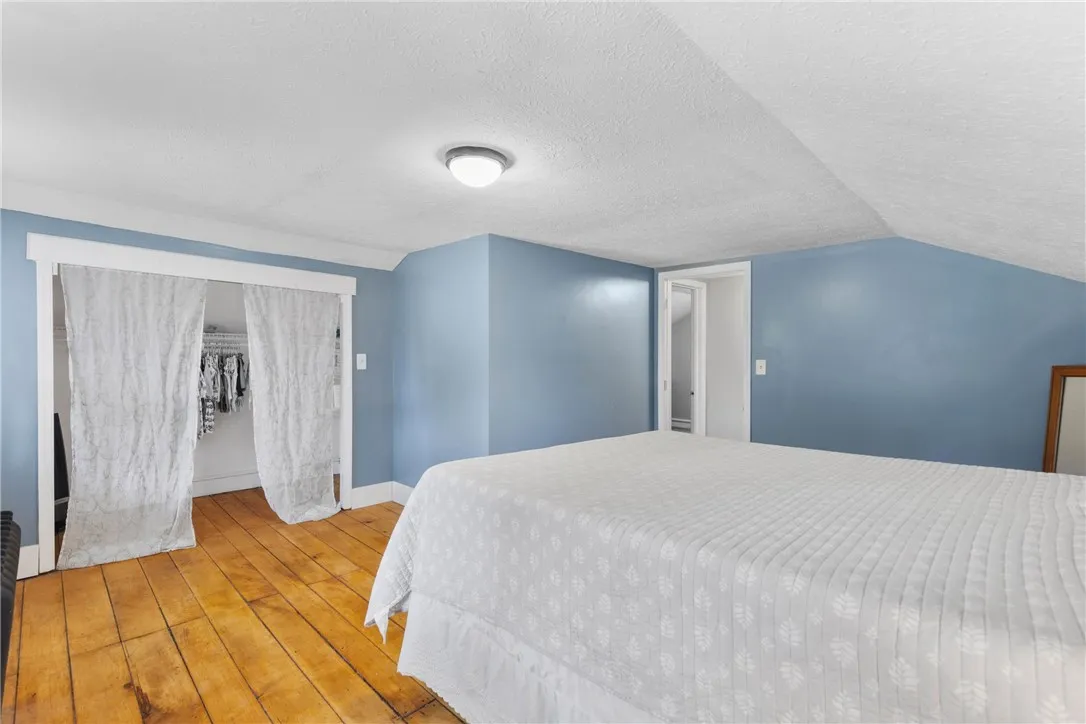 585 Ridge Road, Ontario, New York 14519, Ontario, New York 14519, 3 Bedrooms Bedrooms, 8 Rooms Rooms,2 BathroomsBathrooms,Residential,Closed,585 Ridge Road, Ontario, New York 14519,R1611983
