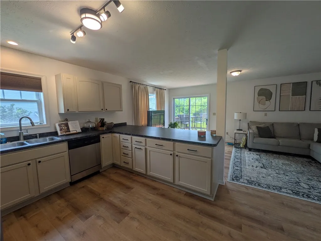 220 North Onofrio Street, Bradford-city, Pennsylva, Bradford City, Pennsylvania 16701, 3 Bedrooms Bedrooms, 8 Rooms Rooms,2 BathroomsBathrooms,Residential,Closed,220 North Onofrio Street, Bradford-city, Pennsylva,0,R1612315