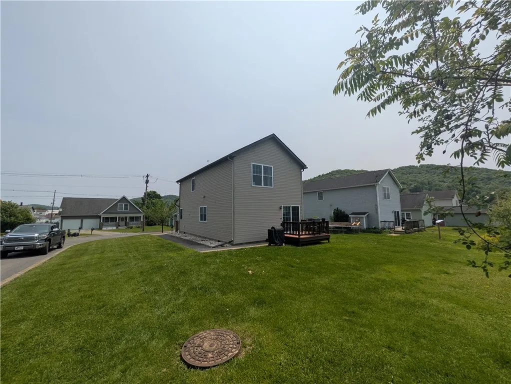 220 North Onofrio Street, Bradford-city, Pennsylva, Bradford City, Pennsylvania 16701, 3 Bedrooms Bedrooms, 8 Rooms Rooms,2 BathroomsBathrooms,Residential,Closed,220 North Onofrio Street, Bradford-city, Pennsylva,0,R1612315