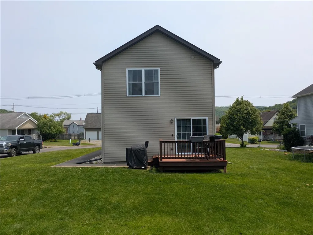 220 North Onofrio Street, Bradford-city, Pennsylva, Bradford City, Pennsylvania 16701, 3 Bedrooms Bedrooms, 8 Rooms Rooms,2 BathroomsBathrooms,Residential,Closed,220 North Onofrio Street, Bradford-city, Pennsylva,0,R1612315