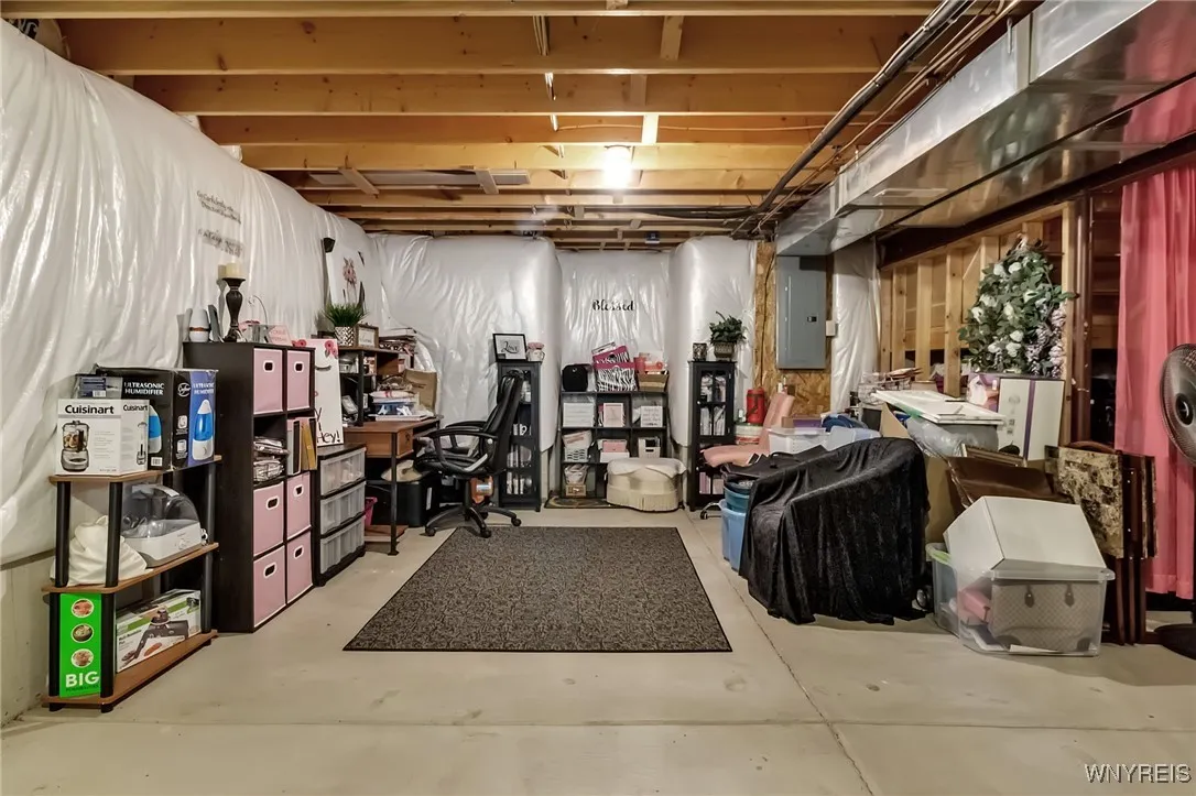 2781 Thornwoods Drive, Wheatfield, New York 14304, Wheatfield, New York 14304, 3 Bedrooms Bedrooms, 10 Rooms Rooms,2 BathroomsBathrooms,Residential,Closed,2781 Thornwoods Drive, Wheatfield, New York 14304,B1612305