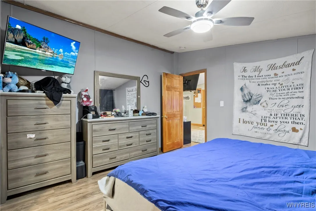 909 Hollywood Dr, Lockport-town, New York 14094, Lockport Town, New York 14094, 3 Bedrooms Bedrooms, 8 Rooms Rooms,2 BathroomsBathrooms,Residential,Closed,909 Hollywood Dr, Lockport-town, New York 14094,0,B1612299