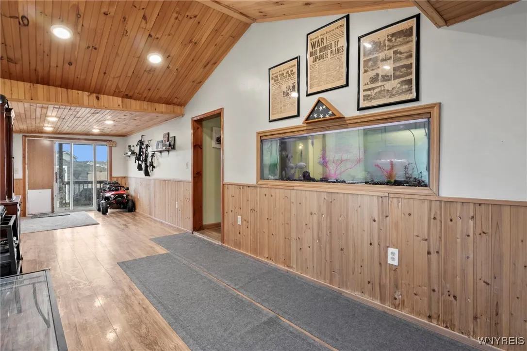 909 Hollywood Dr, Lockport-town, New York 14094, Lockport Town, New York 14094, 3 Bedrooms Bedrooms, 8 Rooms Rooms,2 BathroomsBathrooms,Residential,Closed,909 Hollywood Dr, Lockport-town, New York 14094,0,B1612299