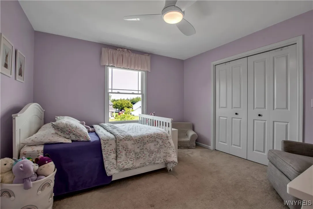 3 Golden Oak Lane, Orchard Park, New York 14127, Orchard Park, New York 14127, 4 Bedrooms Bedrooms, 10 Rooms Rooms,2 BathroomsBathrooms,Residential,Closed,3 Golden Oak Lane, Orchard Park, New York 14127,B1612132