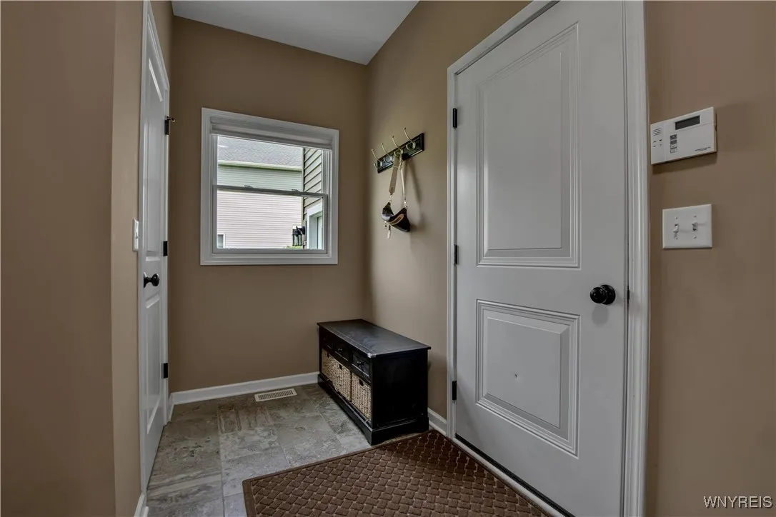3 Golden Oak Lane, Orchard Park, New York 14127, Orchard Park, New York 14127, 4 Bedrooms Bedrooms, 10 Rooms Rooms,2 BathroomsBathrooms,Residential,Closed,3 Golden Oak Lane, Orchard Park, New York 14127,B1612132