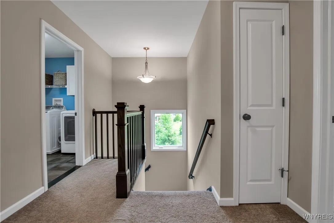 3 Golden Oak Lane, Orchard Park, New York 14127, Orchard Park, New York 14127, 4 Bedrooms Bedrooms, 10 Rooms Rooms,2 BathroomsBathrooms,Residential,Closed,3 Golden Oak Lane, Orchard Park, New York 14127,B1612132