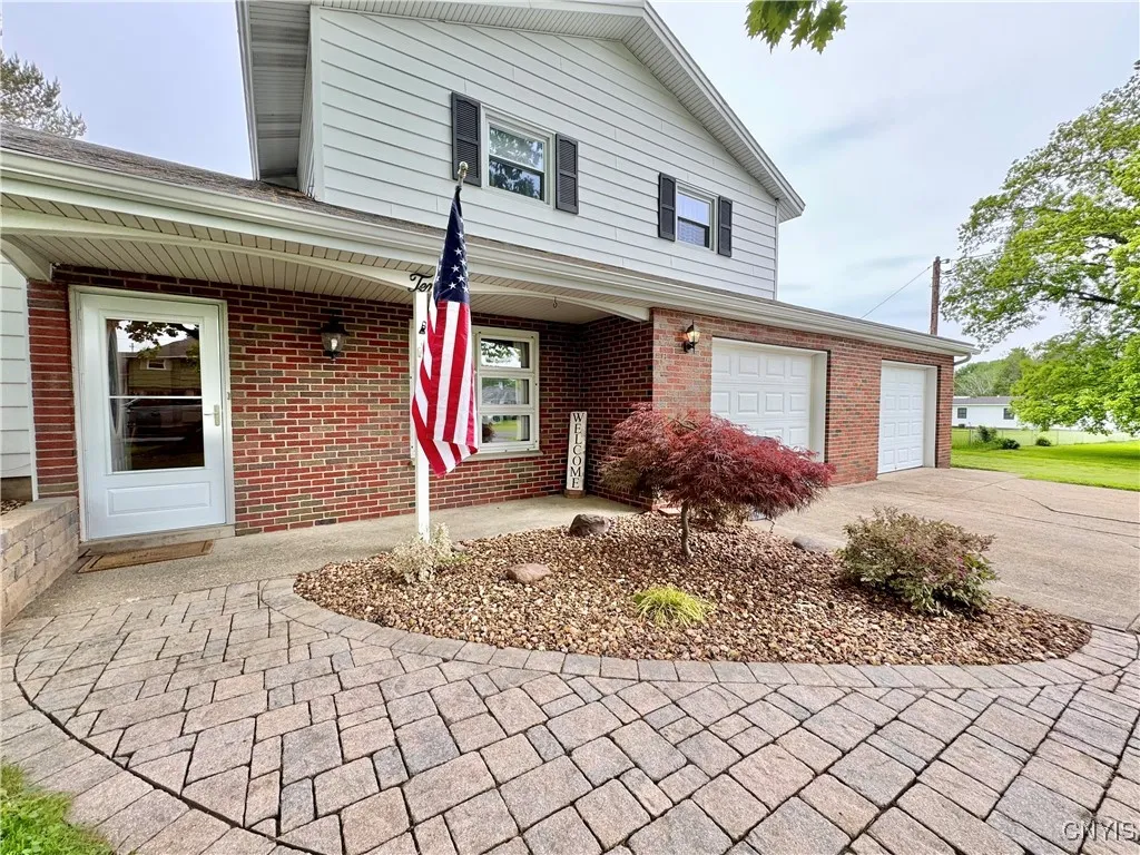 10 Litwak Street, Fulton, New York 13069, Fulton, New York 13069, 3 Bedrooms Bedrooms, 7 Rooms Rooms,2 BathroomsBathrooms,Residential,Closed,10 Litwak Street, Fulton, New York 13069,S1610097