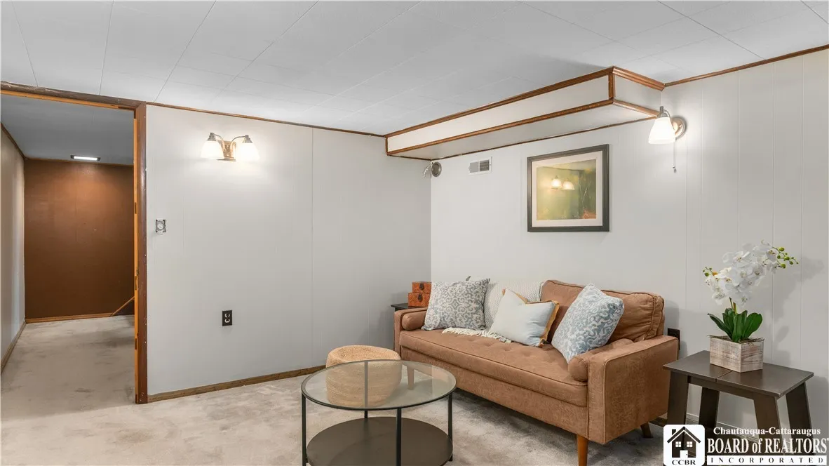 5467 Sterling Road, Hamburg, New York 14075, Hamburg, New York 14075, 3 Bedrooms Bedrooms, 8 Rooms Rooms,2 BathroomsBathrooms,Residential,Closed,5467 Sterling Road, Hamburg, New York 14075,R1612228