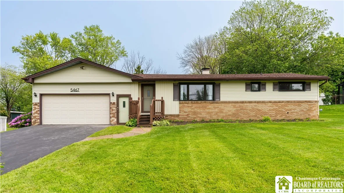 5467 Sterling Road, Hamburg, New York 14075, Hamburg, New York 14075, 3 Bedrooms Bedrooms, 8 Rooms Rooms,2 BathroomsBathrooms,Residential,Closed,5467 Sterling Road, Hamburg, New York 14075,R1612228