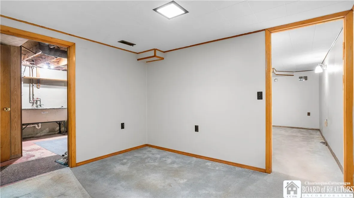 5467 Sterling Road, Hamburg, New York 14075, Hamburg, New York 14075, 3 Bedrooms Bedrooms, 8 Rooms Rooms,2 BathroomsBathrooms,Residential,Closed,5467 Sterling Road, Hamburg, New York 14075,R1612228
