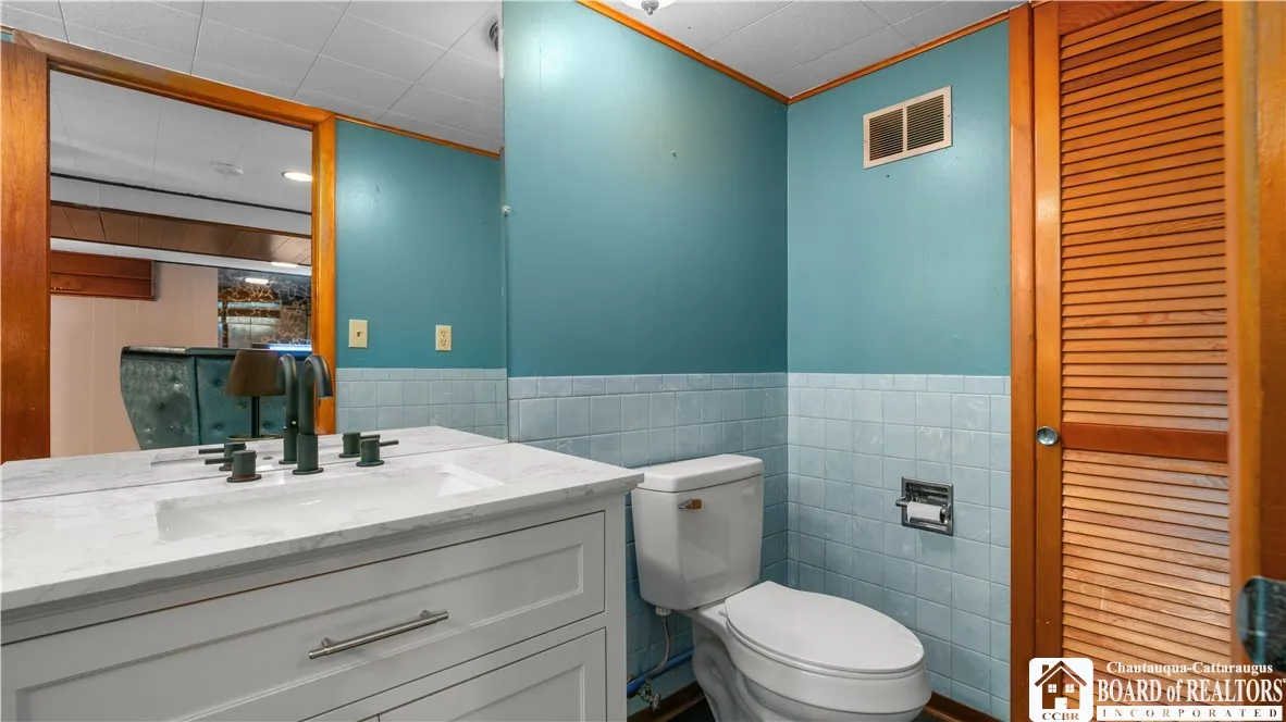 5467 Sterling Road, Hamburg, New York 14075, Hamburg, New York 14075, 3 Bedrooms Bedrooms, 8 Rooms Rooms,2 BathroomsBathrooms,Residential,Closed,5467 Sterling Road, Hamburg, New York 14075,R1612228
