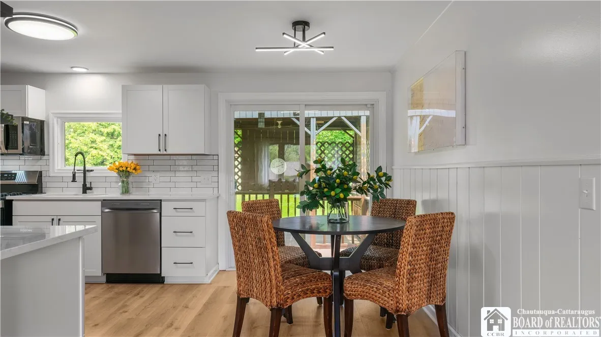 5467 Sterling Road, Hamburg, New York 14075, Hamburg, New York 14075, 3 Bedrooms Bedrooms, 8 Rooms Rooms,2 BathroomsBathrooms,Residential,Closed,5467 Sterling Road, Hamburg, New York 14075,R1612228