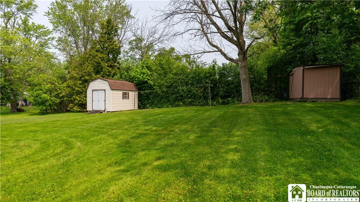 5467 Sterling Road, Hamburg, New York 14075, Hamburg, New York 14075, 3 Bedrooms Bedrooms, 8 Rooms Rooms,2 BathroomsBathrooms,Residential,Closed,5467 Sterling Road, Hamburg, New York 14075,R1612228