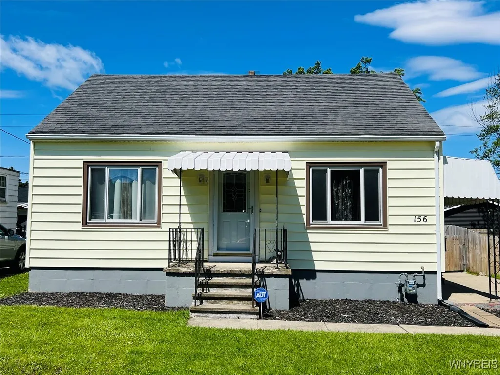 156 Knox Avenue, West Seneca, New York 14224, West Seneca, New York 14224, 4 Bedrooms Bedrooms, 5 Rooms Rooms,1 BathroomBathrooms,Residential,Closed,156 Knox Avenue, West Seneca, New York 14224,B1612088