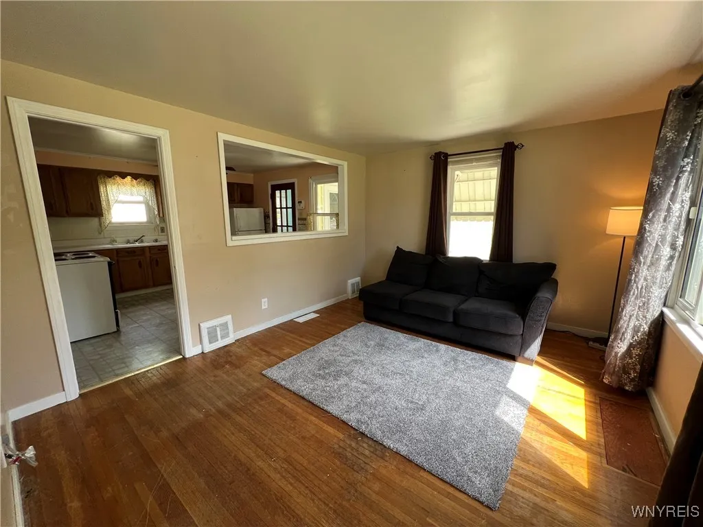 156 Knox Avenue, West Seneca, New York 14224, West Seneca, New York 14224, 4 Bedrooms Bedrooms, 5 Rooms Rooms,1 BathroomBathrooms,Residential,Closed,156 Knox Avenue, West Seneca, New York 14224,B1612088