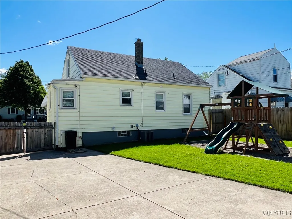 156 Knox Avenue, West Seneca, New York 14224, West Seneca, New York 14224, 4 Bedrooms Bedrooms, 5 Rooms Rooms,1 BathroomBathrooms,Residential,Closed,156 Knox Avenue, West Seneca, New York 14224,B1612088