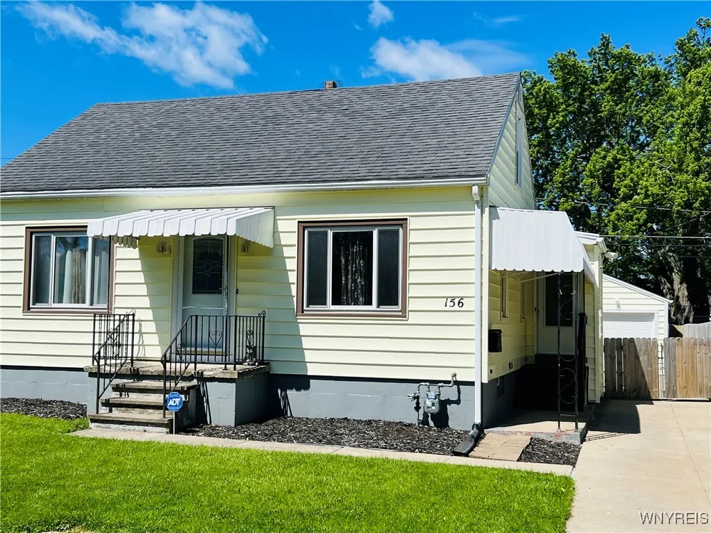 156 Knox Avenue, West Seneca, New York 14224, West Seneca, New York 14224, 4 Bedrooms Bedrooms, 5 Rooms Rooms,1 BathroomBathrooms,Residential,Closed,156 Knox Avenue, West Seneca, New York 14224,B1612088