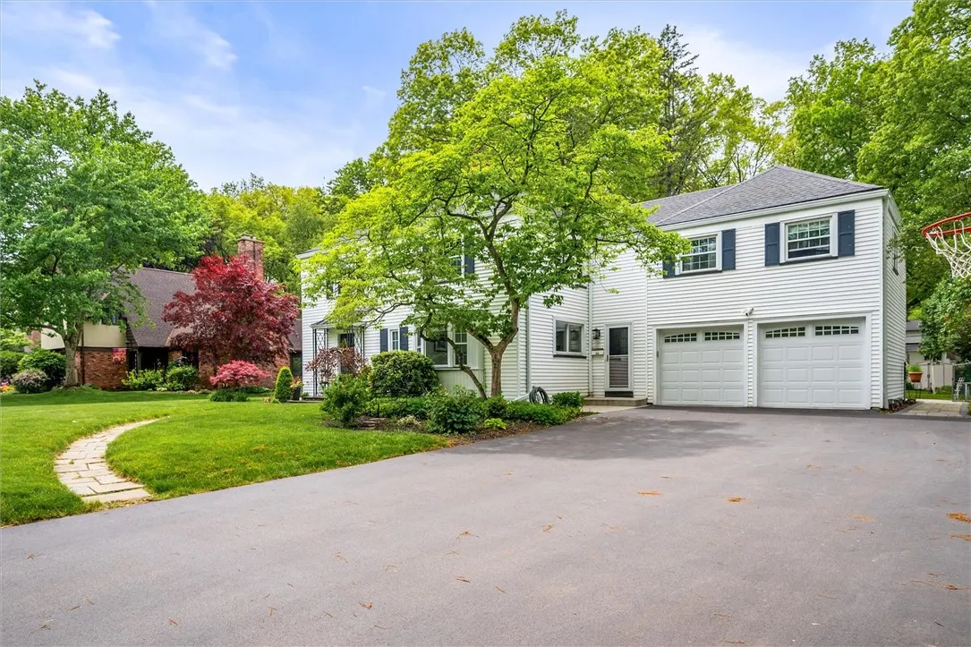 215 Inwood Drive, Brighton, New York 14625, Brighton, New York 14625, 5 Bedrooms Bedrooms, 9 Rooms Rooms,3 BathroomsBathrooms,Residential,Closed,215 Inwood Drive, Brighton, New York 14625,R1610561