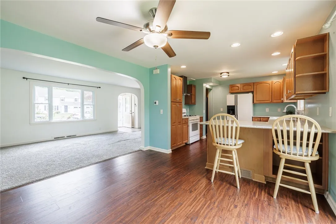 465 Backus Road, Webster, New York 14580, Webster, New York 14580, 4 Bedrooms Bedrooms, 6 Rooms Rooms,1 BathroomBathrooms,Residential,Closed,465 Backus Road, Webster, New York 14580,R1611003