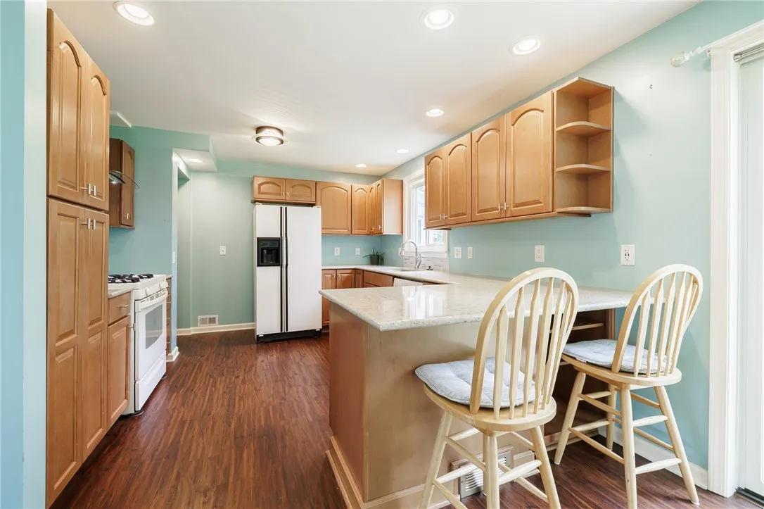 465 Backus Road, Webster, New York 14580, Webster, New York 14580, 4 Bedrooms Bedrooms, 6 Rooms Rooms,1 BathroomBathrooms,Residential,Closed,465 Backus Road, Webster, New York 14580,R1611003